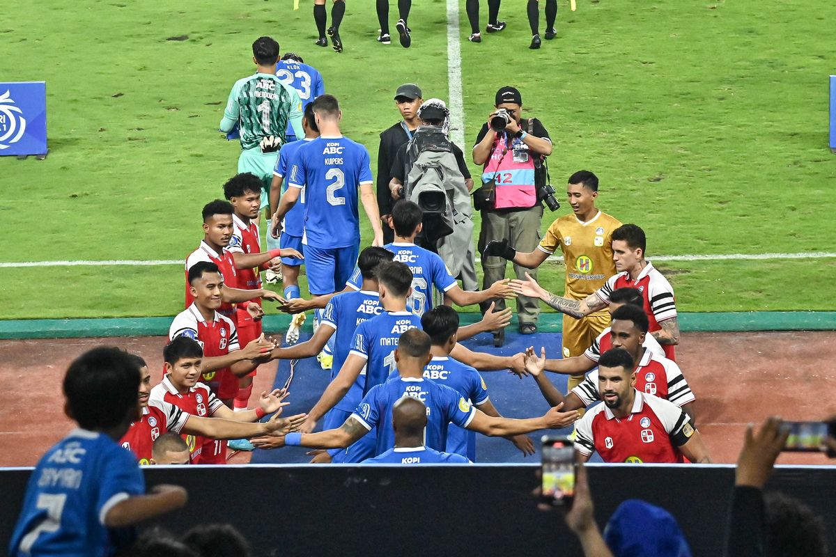 Hasil Persib Bandung Vs Barito Putera 1-1: Gol Bunuh Diri Selamatkan Sang Juara