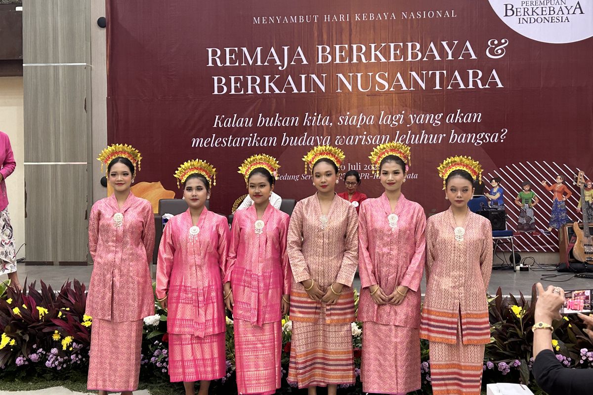 Warisan Fashion Kerajaan Lingga-Riau yang Tetap Eksis Hingga Kini