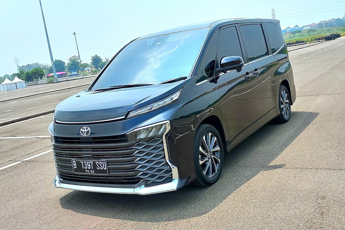 Harga Terbaru & Fitur Mewah Bak Alphard Mini