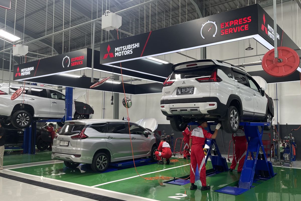 Mitsubishi Cempaka Putih & Matraman Tutup Sementara Akibat Demo Massa: Ini Dampaknya!