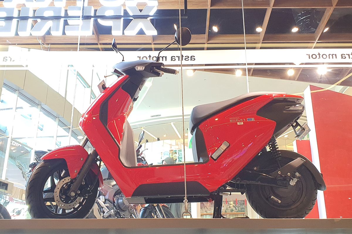 Solusi Atasi Kesulitan Mencari Ban Motor Listrik di Indonesia