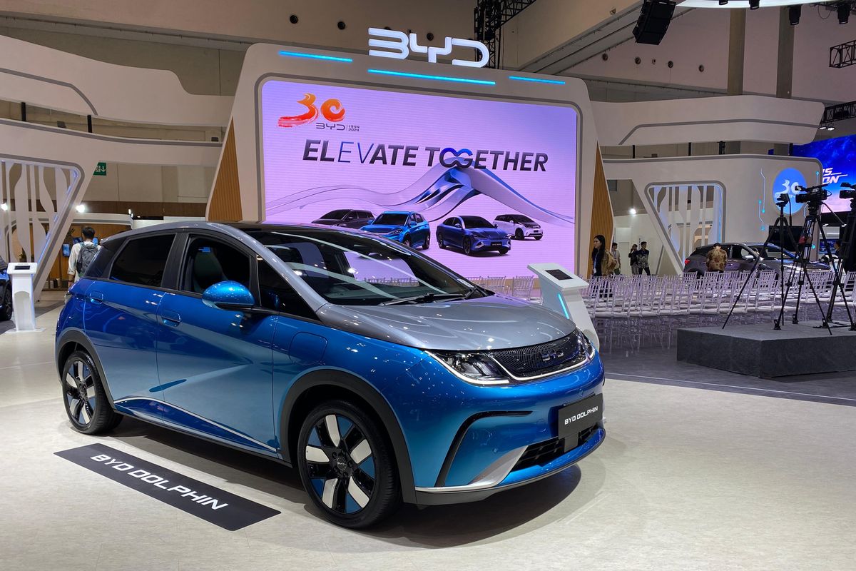 BYD Dolphin Bekas Melimpah di Pasaran, Dapatkan dengan Harga Mulai Rp 300 Jutaan!