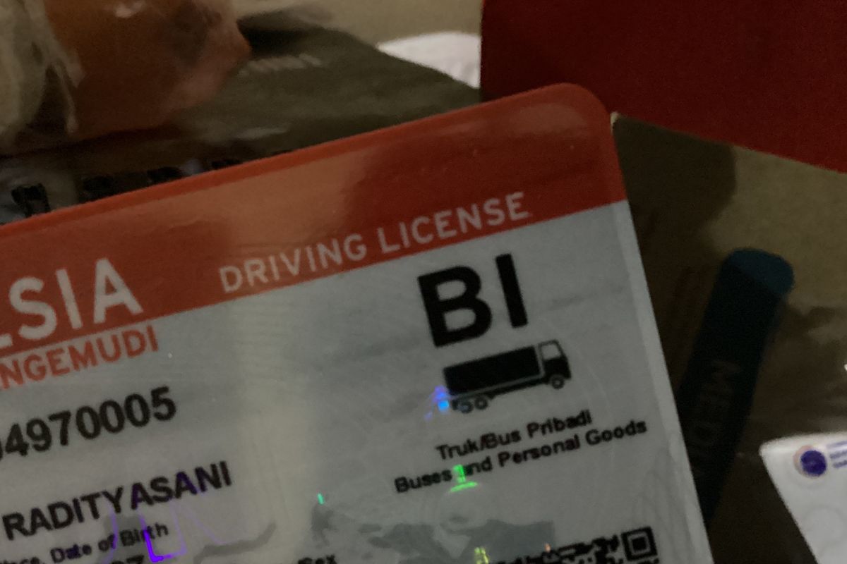 Biaya Terbaru Bikin & Perpanjang SIM B1-B2 Agustus 2025: Cek Tarif Resminya!