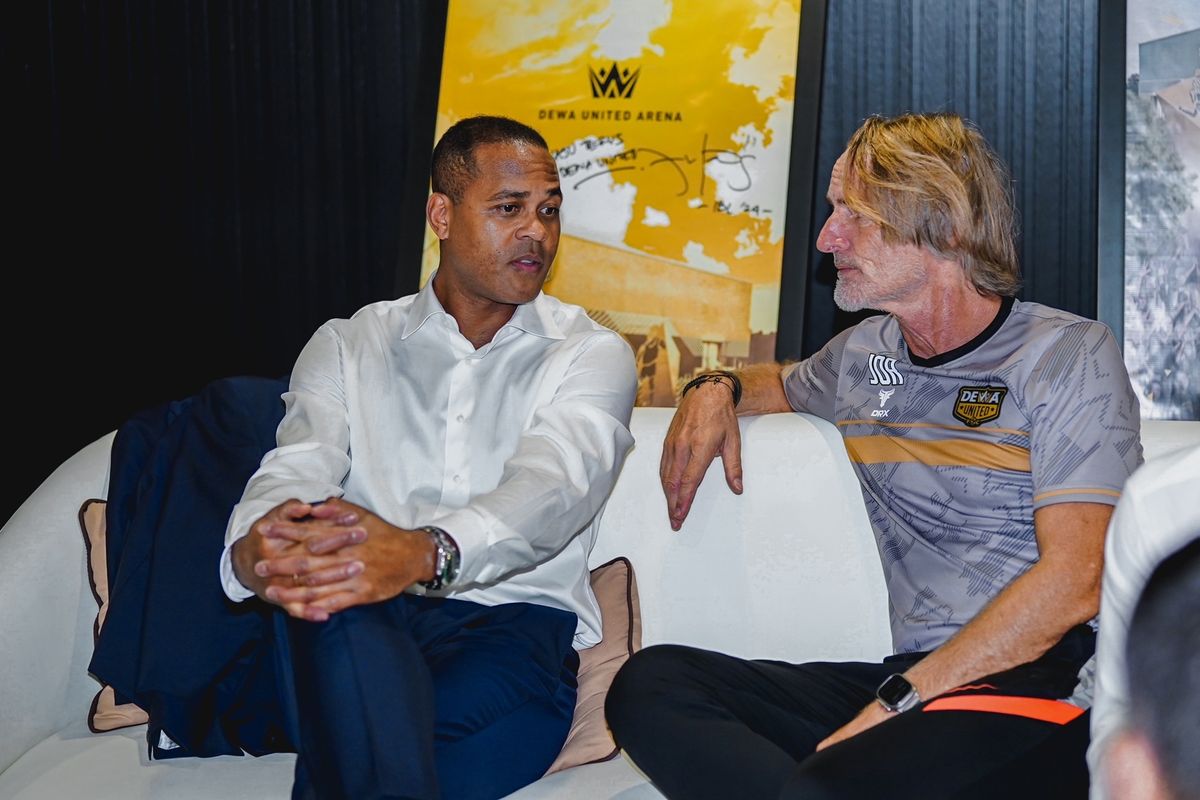 4 Pelatih Belanda Siap Ramaikan Super League 2025-2026, Termasuk Mentor Sneijder dan Mantan Asisten Koeman!