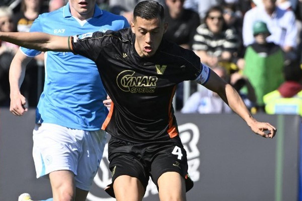 Udinese Rekrut Bek Baru dengan Harga Lebih Murah Dibanding Jay Idzes