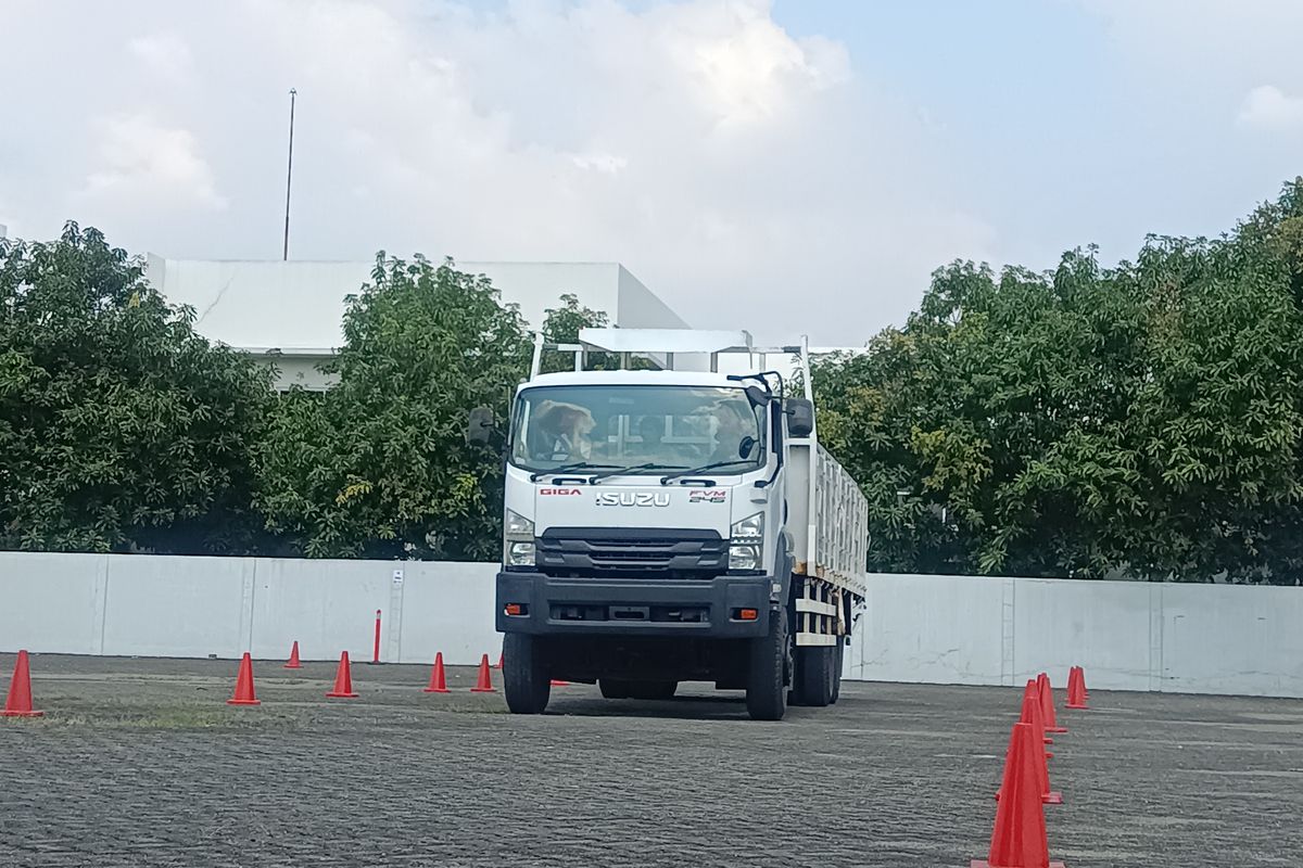Isuzu Siap Dukung Pelanggan Fleet Capai Target Zero ODOL 2027 dengan Solusi Terbaik