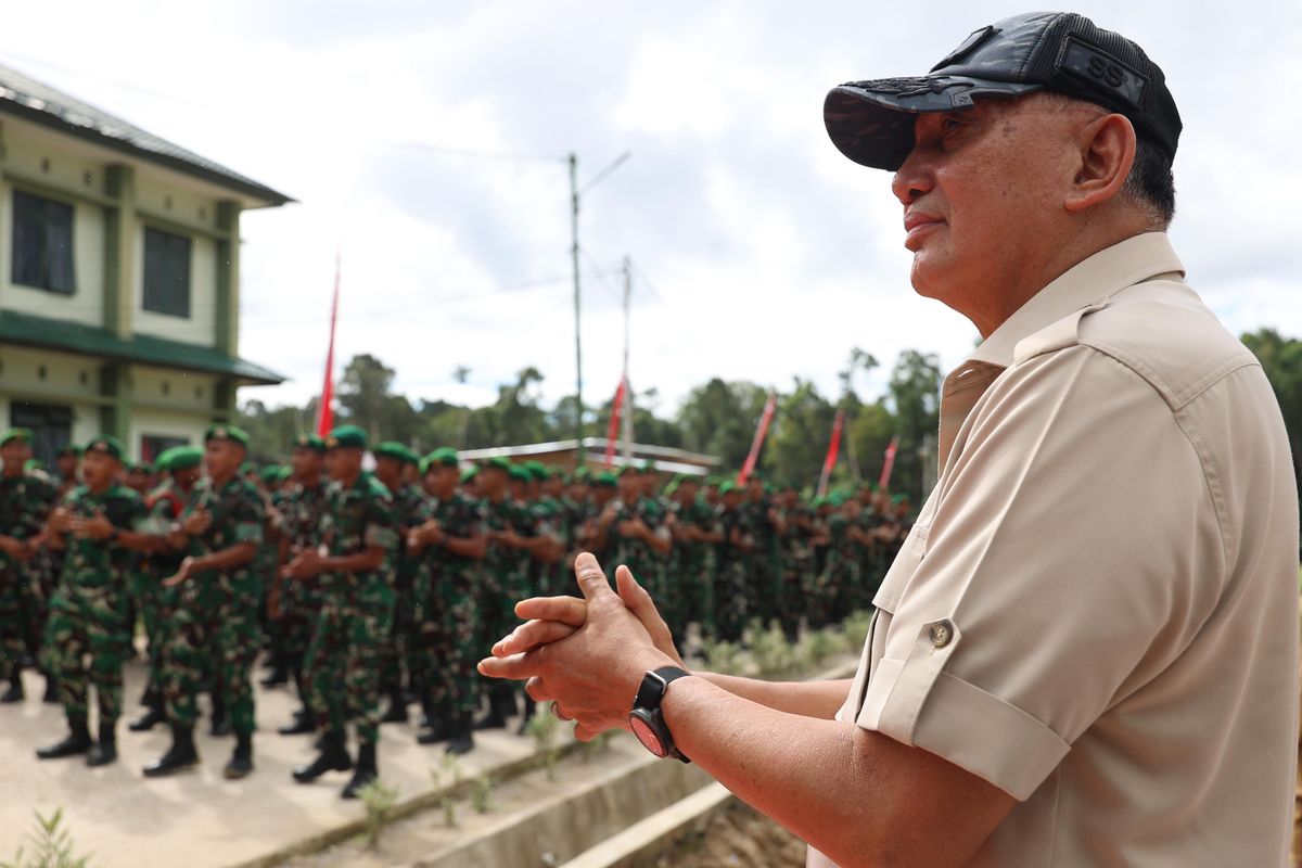 Sjafrie Sjamsoeddin, Sosok Dekat Prabowo yang Dianugerahi Jenderal Kehormatan Bintang 4