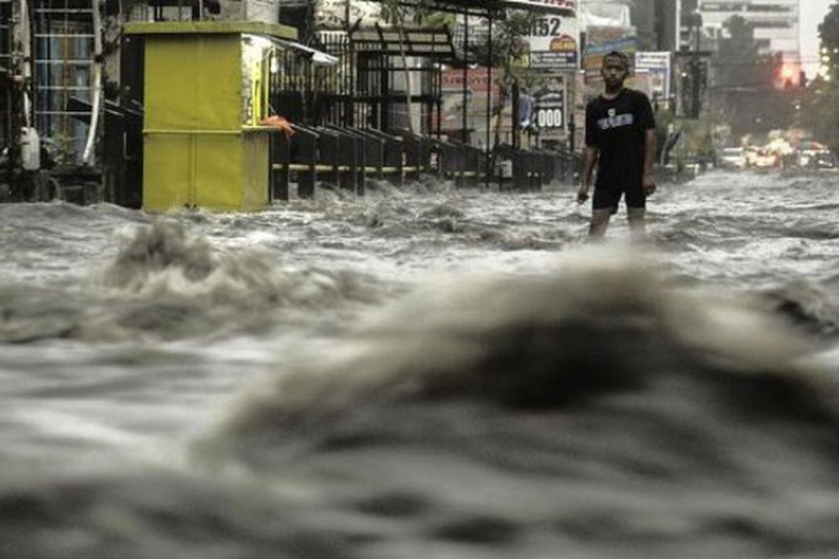 Banjir Dadakan di Pondok Aren! 3 Titik Terendam Akibat Hujan Lebat