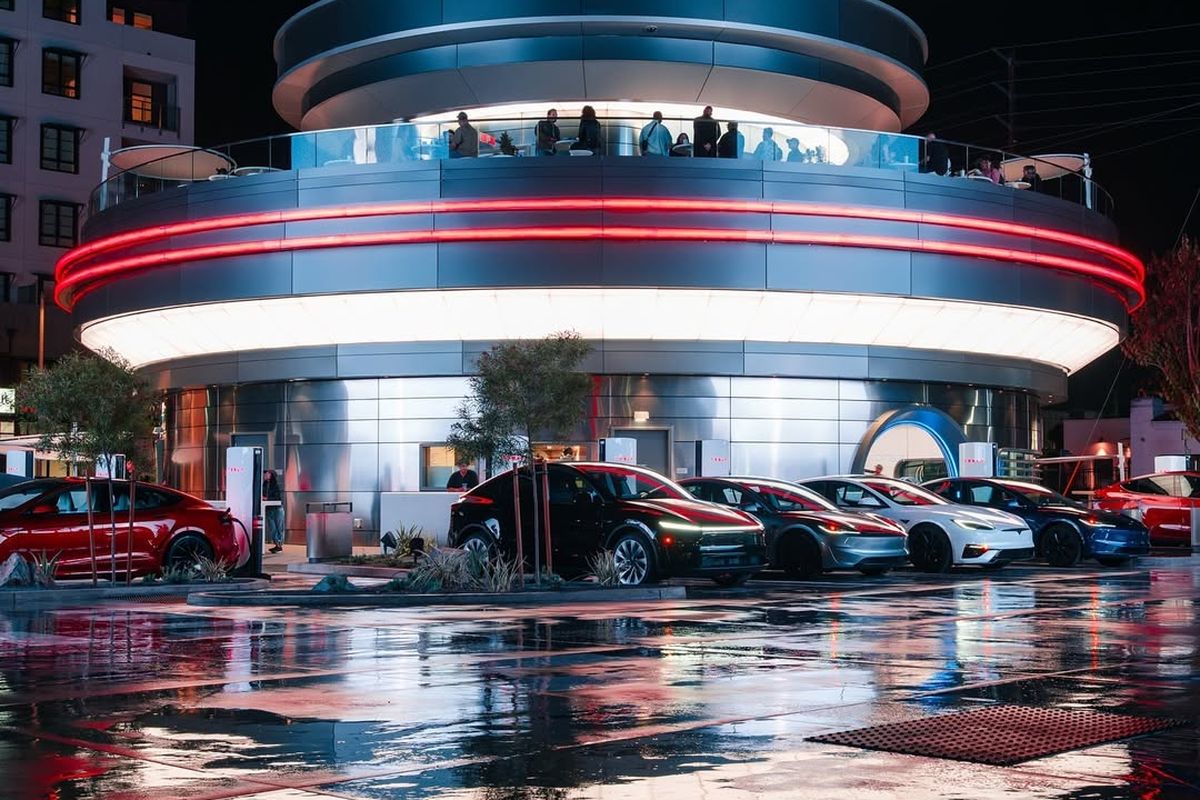 Tesla Terancam! Merek China Kuasai Pasar Mobil Listrik Eropa dengan Cepat