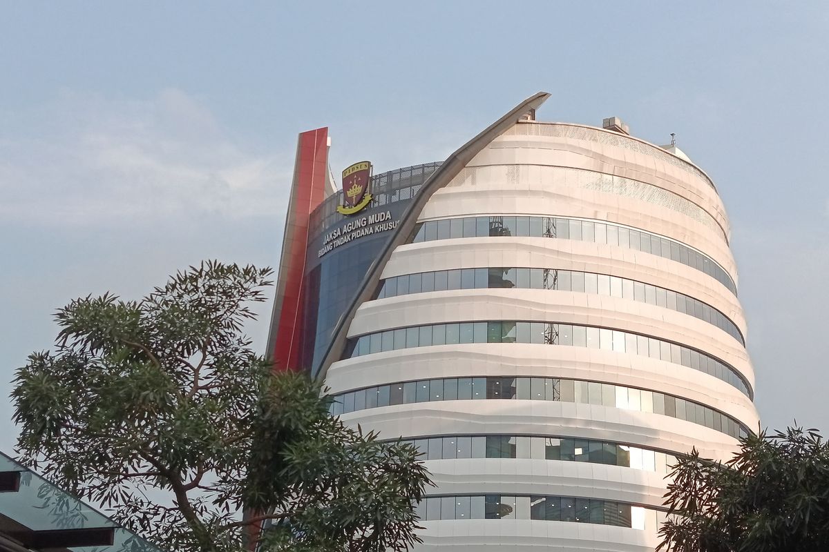 Kejagung Blokir Riza Chalid dan Kawan-kawan Kabur ke Luar Negeri