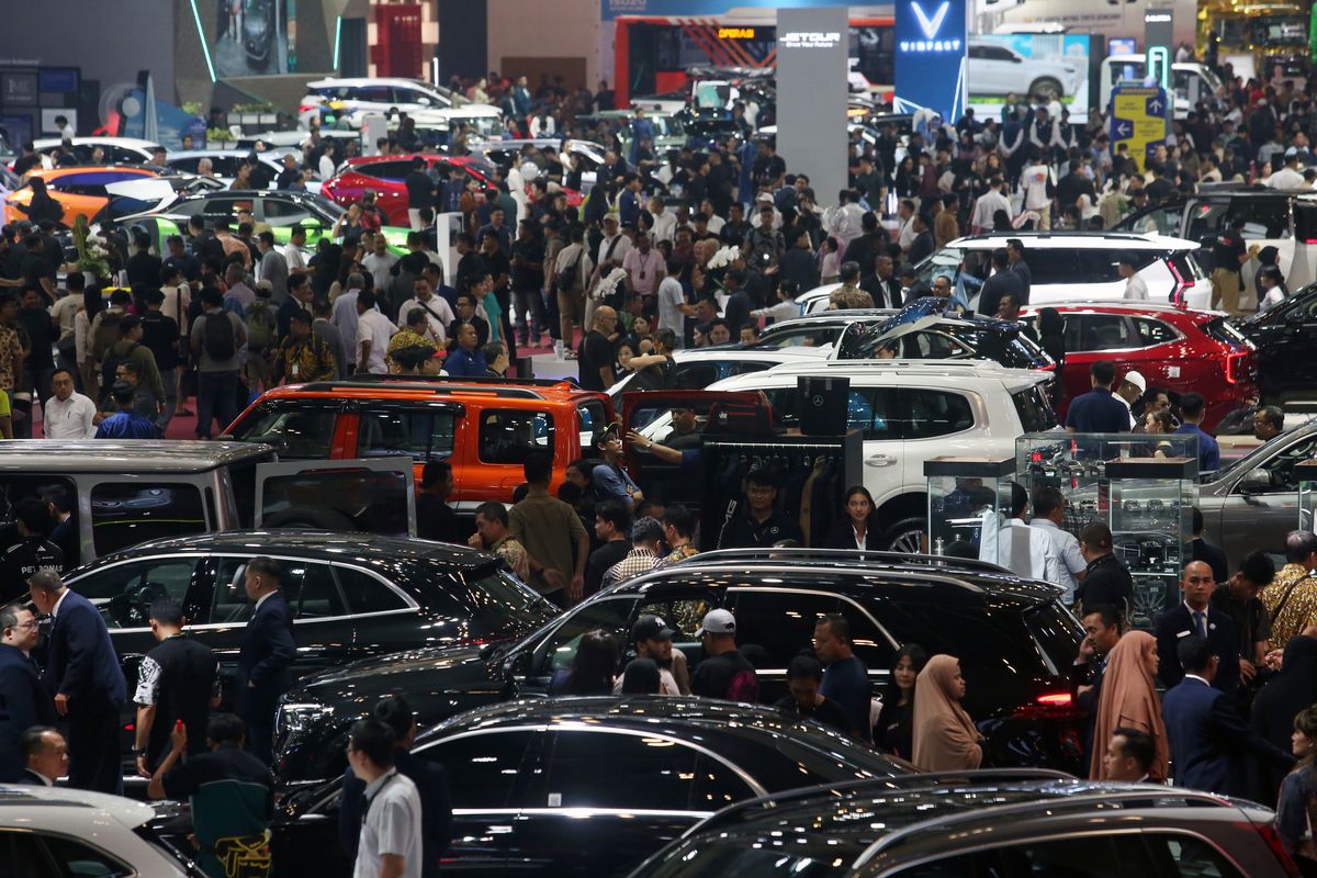 GIIAS 2025 Targetkan Kenaikan Penjualan Mobil 4,8%, Sektor Otomotif Bangkit!