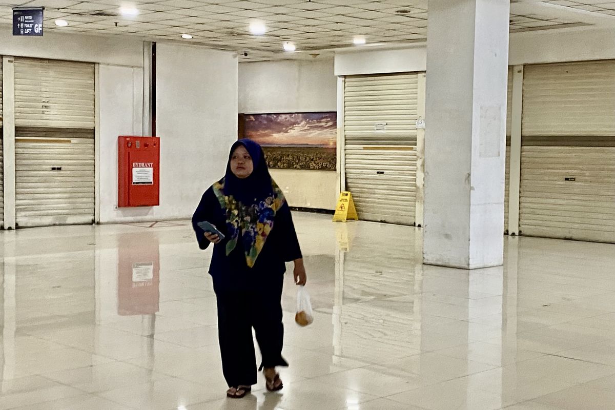 Mal Tamini Square Sepi Mencekam, Rojali dan Rohana Pun Tak Tampak Lagi