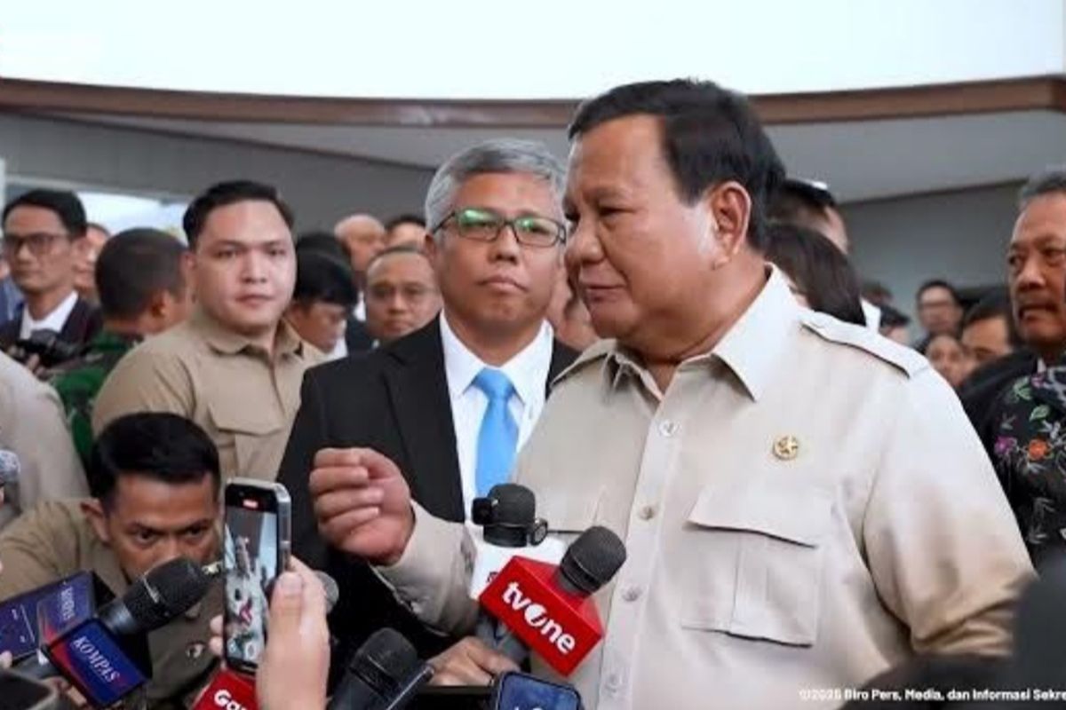 Prabowo Beri Ampunan ke Hasto & Tom Lembong: Analisis Muatan Politik di Balik Putusan