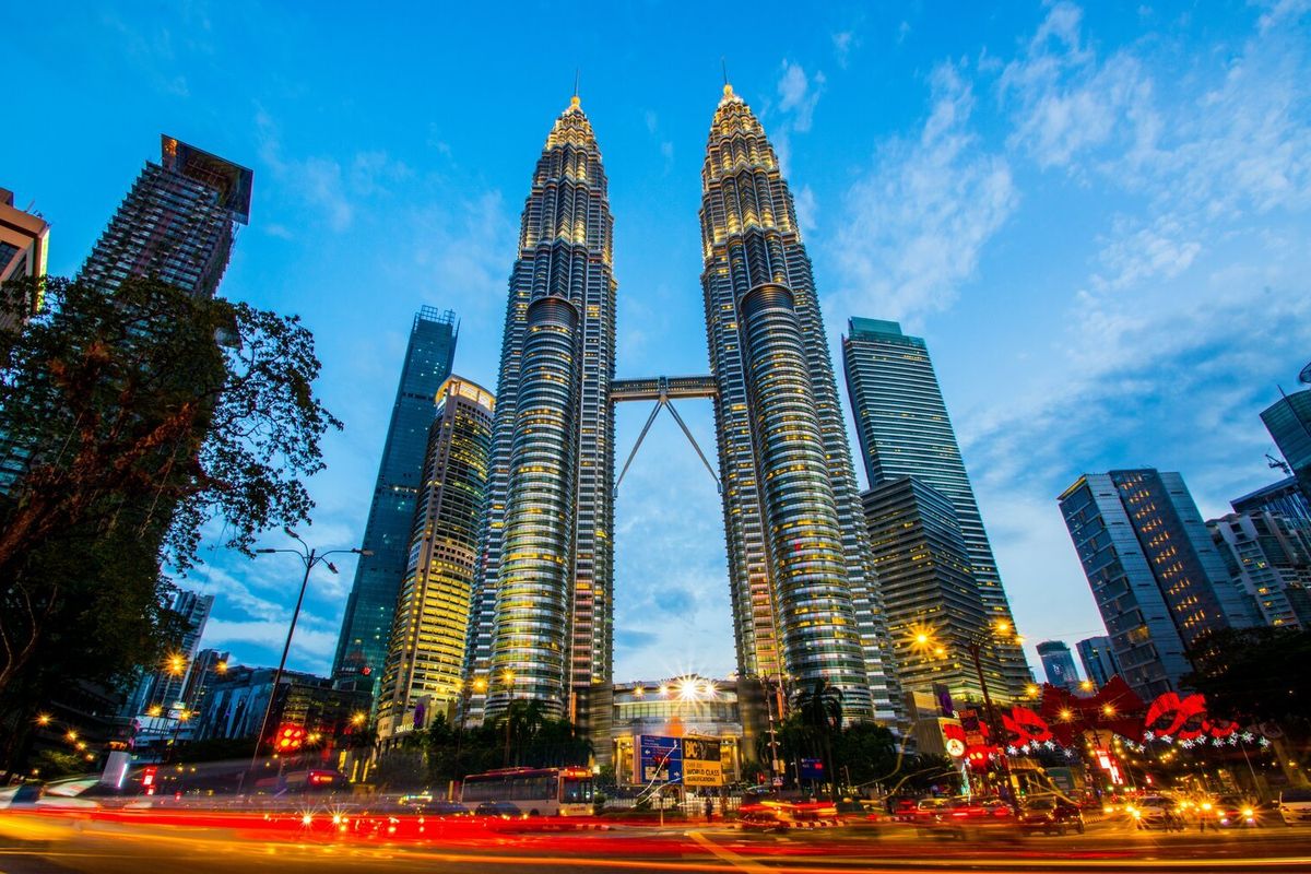 Wajib Tahu! Aturan Baru Nonton Konser di Malaysia: Dresscode Sopan & Etika Ketat
