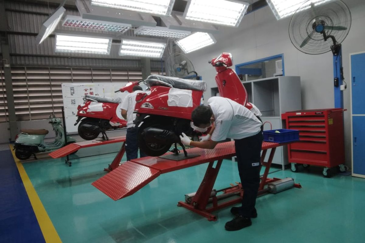 Piaggio Cikarang Pacu Produksi Vespa LX 125 dengan Inovasi Terkini