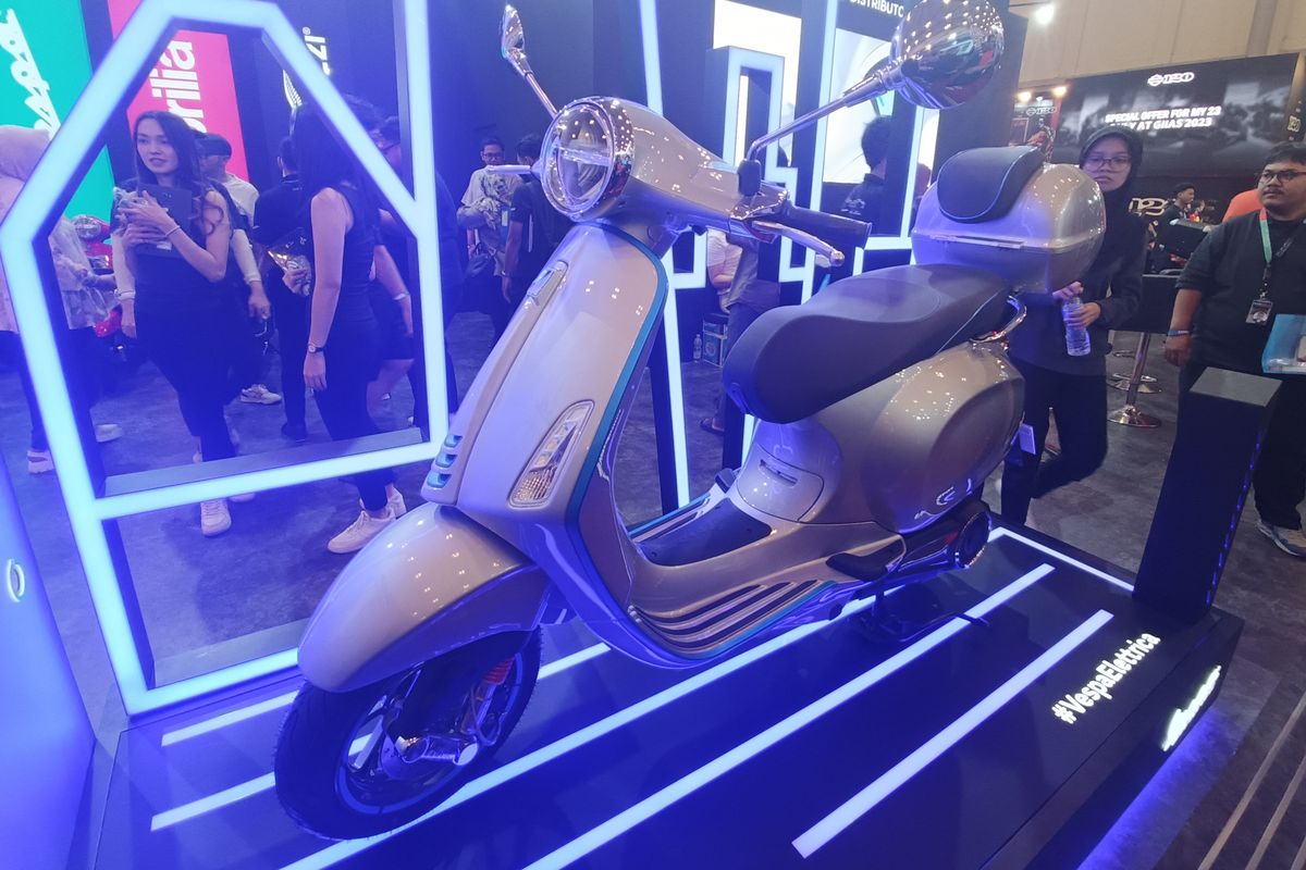 Vespa Listrik Ludes Terjual di Indonesia, Ini Fakta Menariknya!
