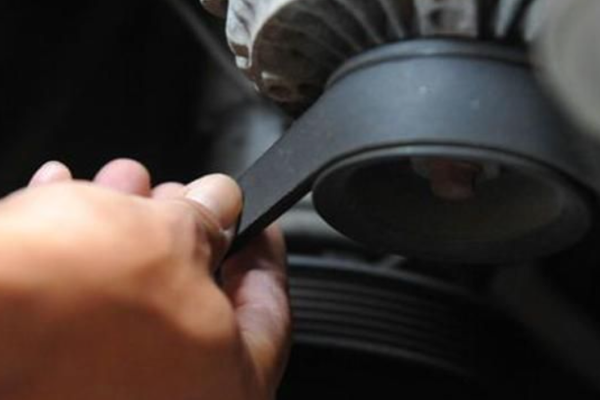 5 Ciri Drive Belt Mobil Aftermarket yang Harus Dihindari – Pilih yang Tepat!