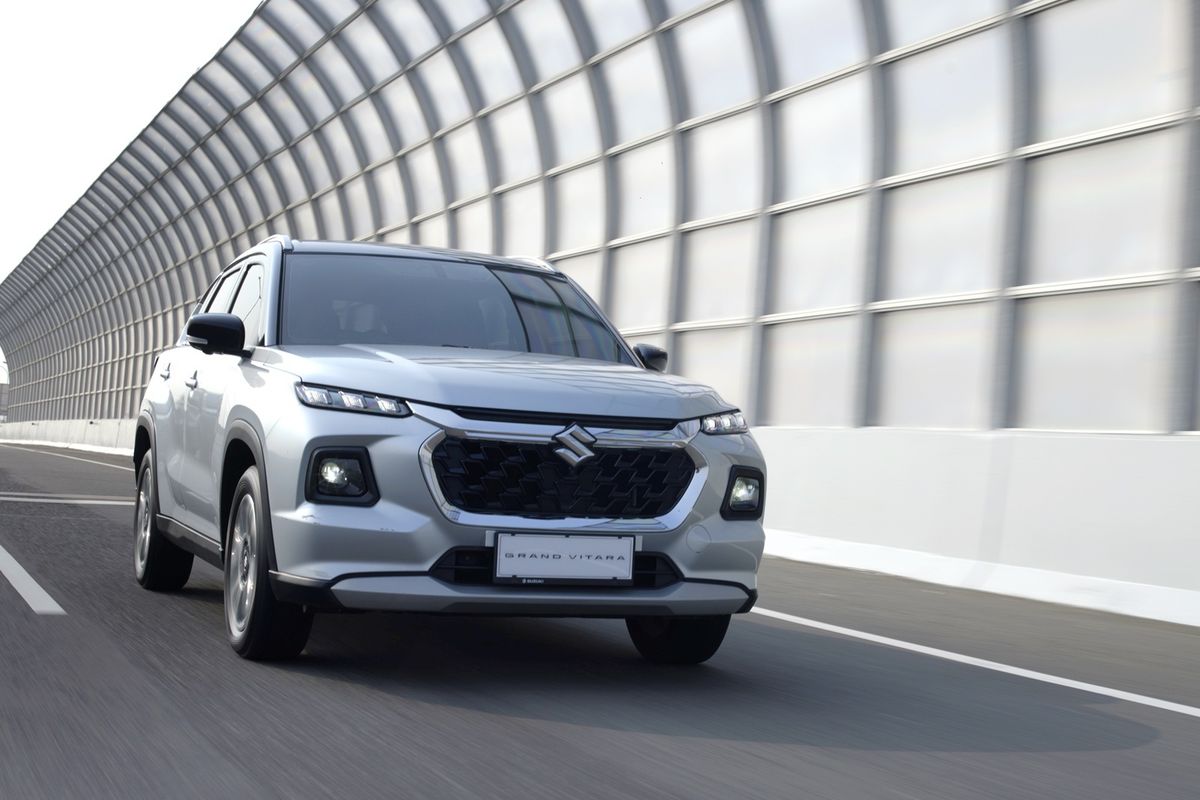 Terbaru! Harga Suzuki Grand Vitara 2024, SUV Hybrid Modern dengan Performa Tangguh