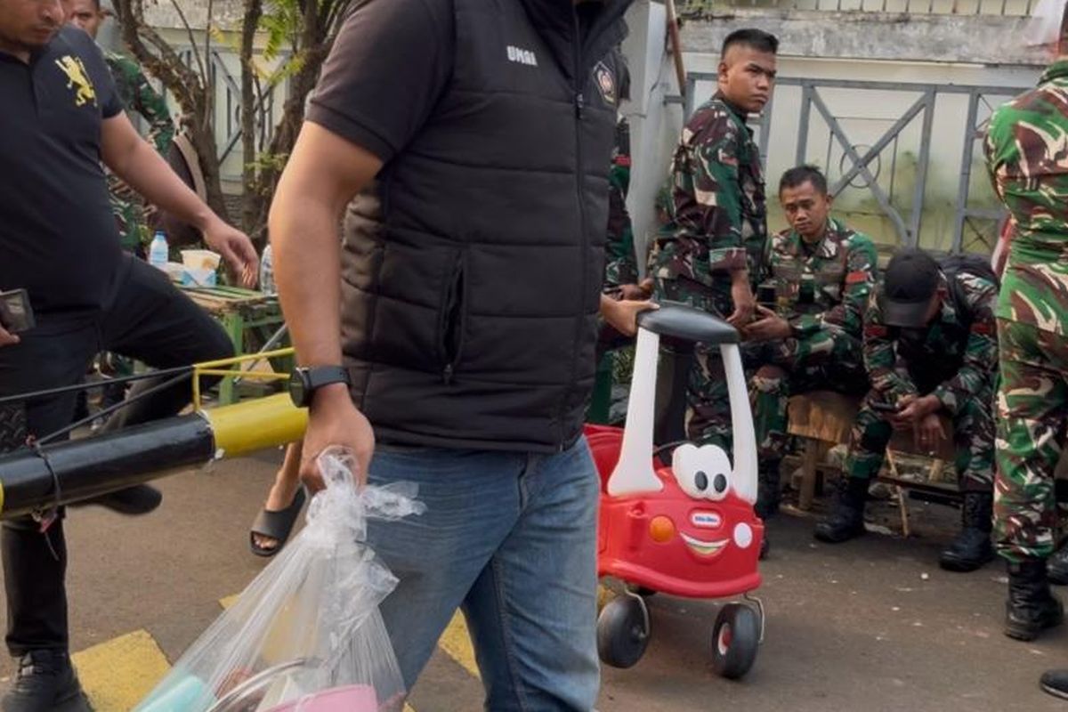Barang Jarahan dari Sri Mulyani, Ahmad Sahroni, & Uya Kuya Akhirnya Dikembalikan – Begini Kronologinya!