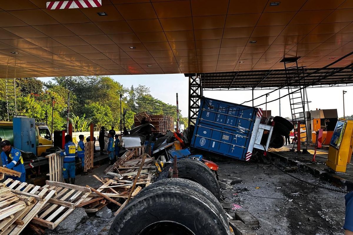 Tragis! Detik-detik Kecelakaan Truk di Gerbang Tol Ciawi 2 yang Bikin Ngeri