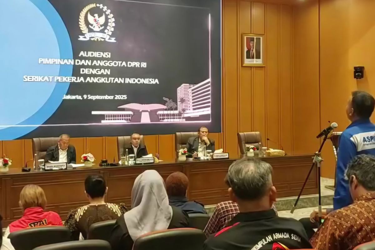 Ojol Geruduk DPR, Protes Tak Dapat Hak: BPJS pun Ditanggung Sendiri