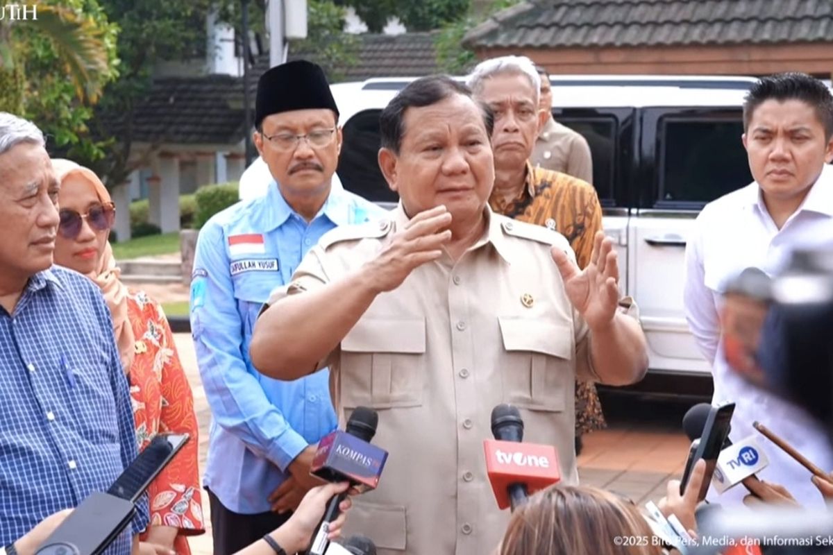 Prabowo Perintahkan Gus Ipul Tingkatkan Kebersihan dan Gizi di Sekolah Rakyat