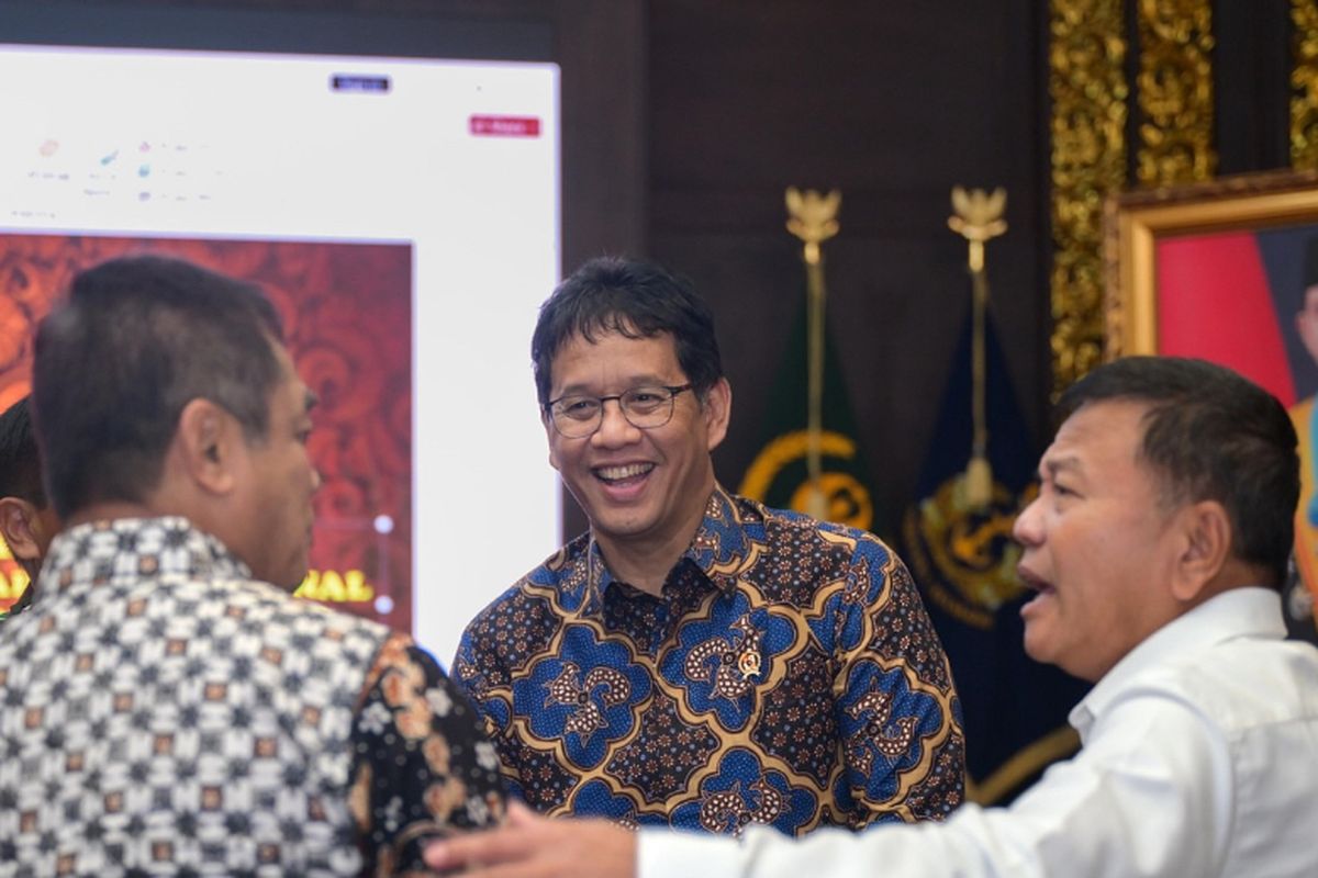 Makna Filosofis di Balik Batik Ganggong dan Truntum yang Sering Dipakai Menkeu Purbaya