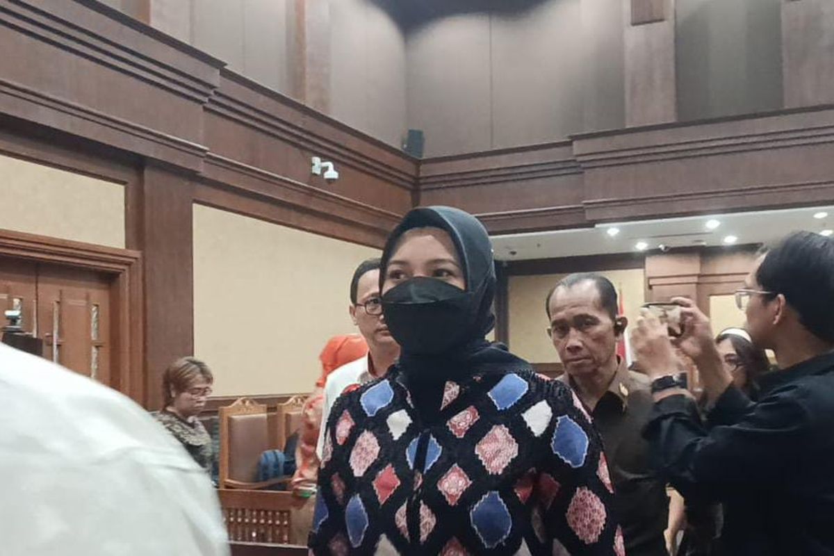 Kisah Misterius Istri Ajak Djuyamto ke Kejagung Dini Hari, Eks Ketua PN Jaksel Tersangka Suap CPO