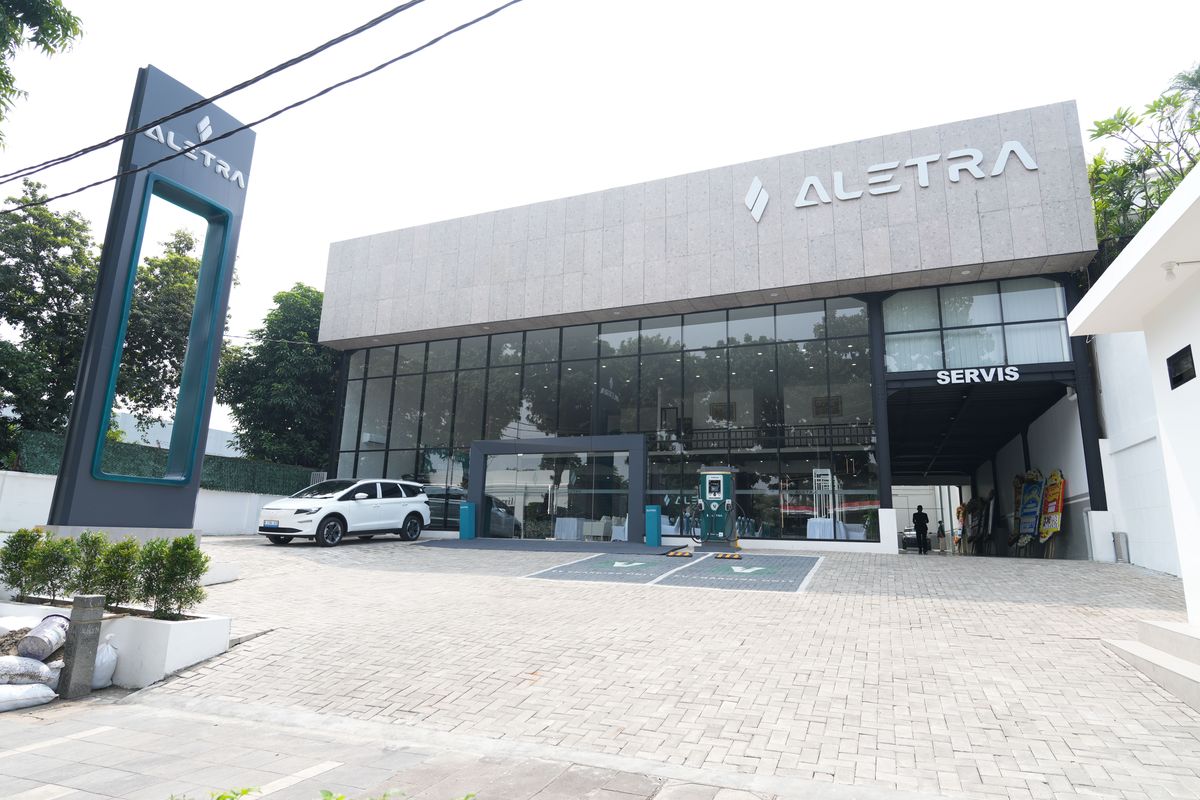 Dealer Aletra Kemang Hadir di Jakarta Selatan, Siap Layani Kebutuhan Mobil Mewah Anda