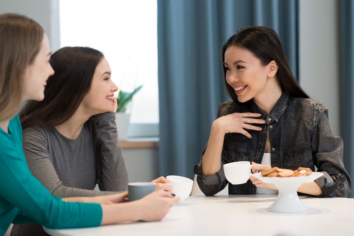 5 Zodiak Terbaik dalam Memberi Saran, Andalan Saat Butuh Tempat Curhat