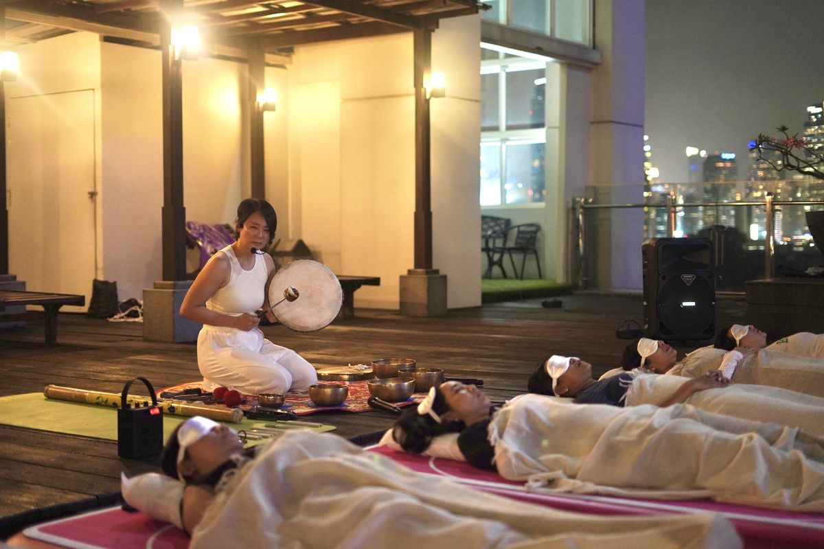 Sound Bath Picu Reaksi Emosi Berbeda, Normalkah? Temukan Faktanya!