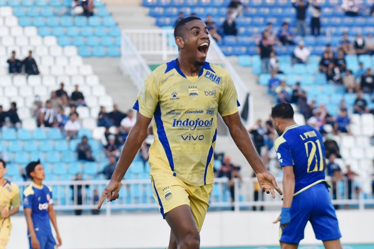 Persib Masuk 4 Besar, Borneo FC Tak Terkalahkan di Klasemen Super League 2025-2056