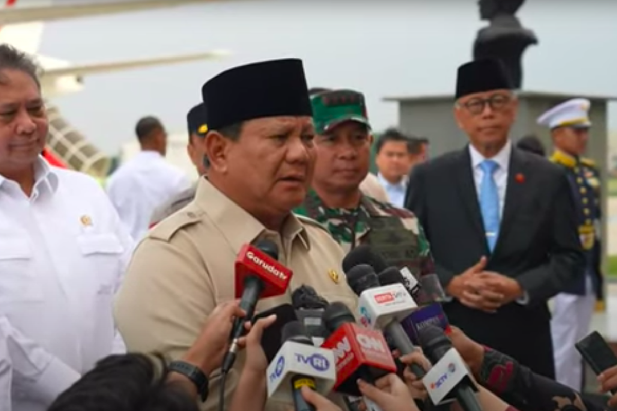 Prabowo Instruksikan BGN Rekrut Koki Profesional Usai Kasus Keracunan MBG