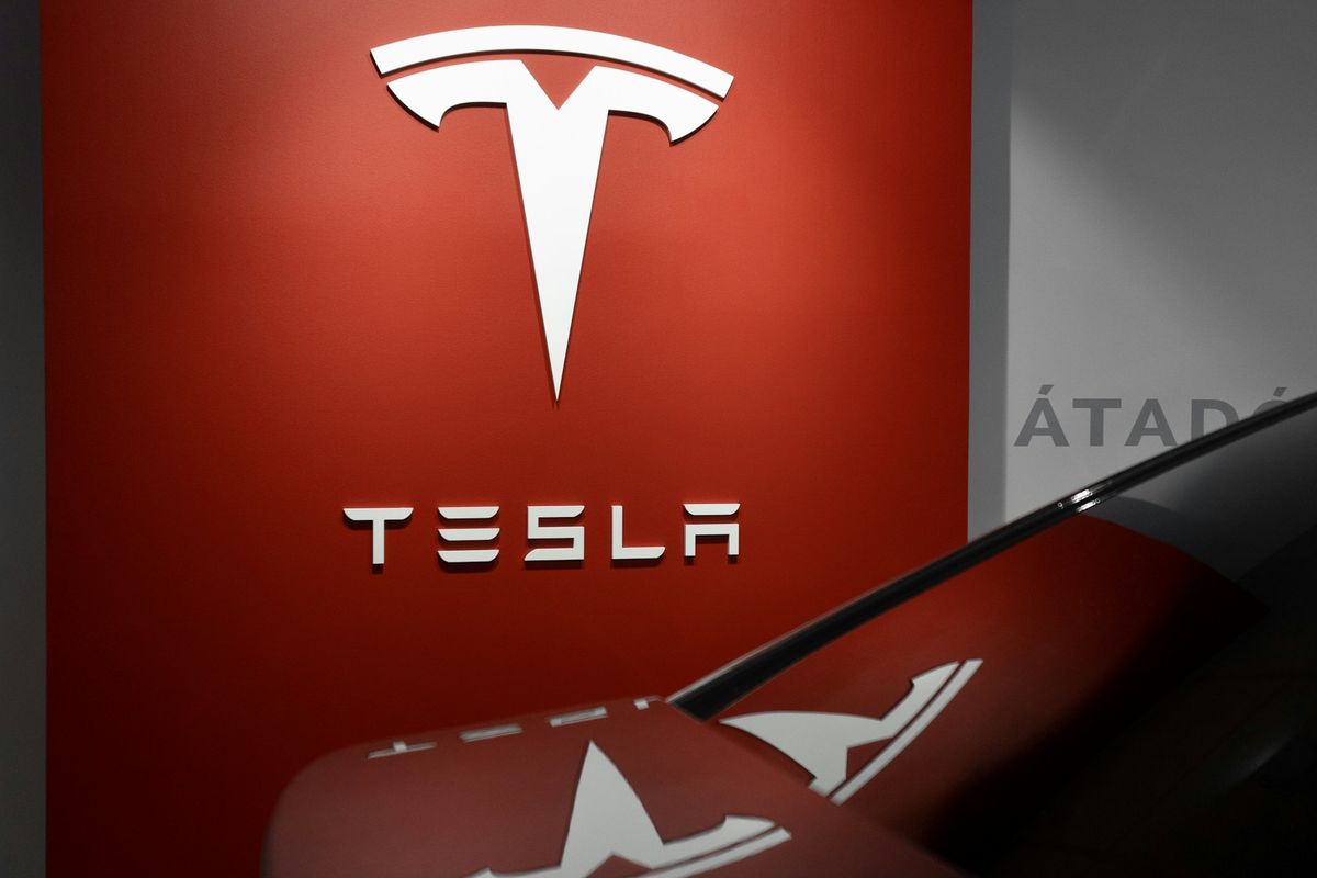 10 Merek Mobil Listrik Terlaris di AS 2025 yang Wajib Diketahui