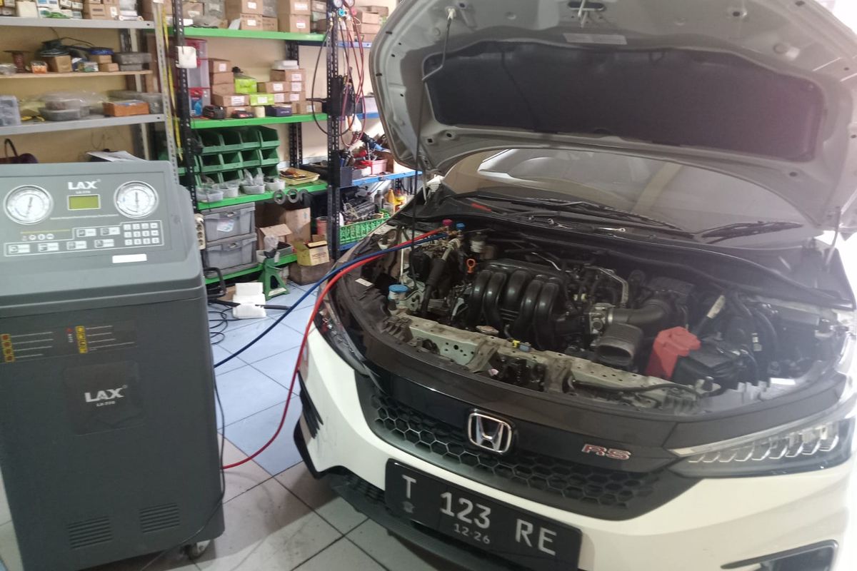 5 Penyebab AC Mobil Tidak Dingin Selain Freon yang Harus Diwaspadai