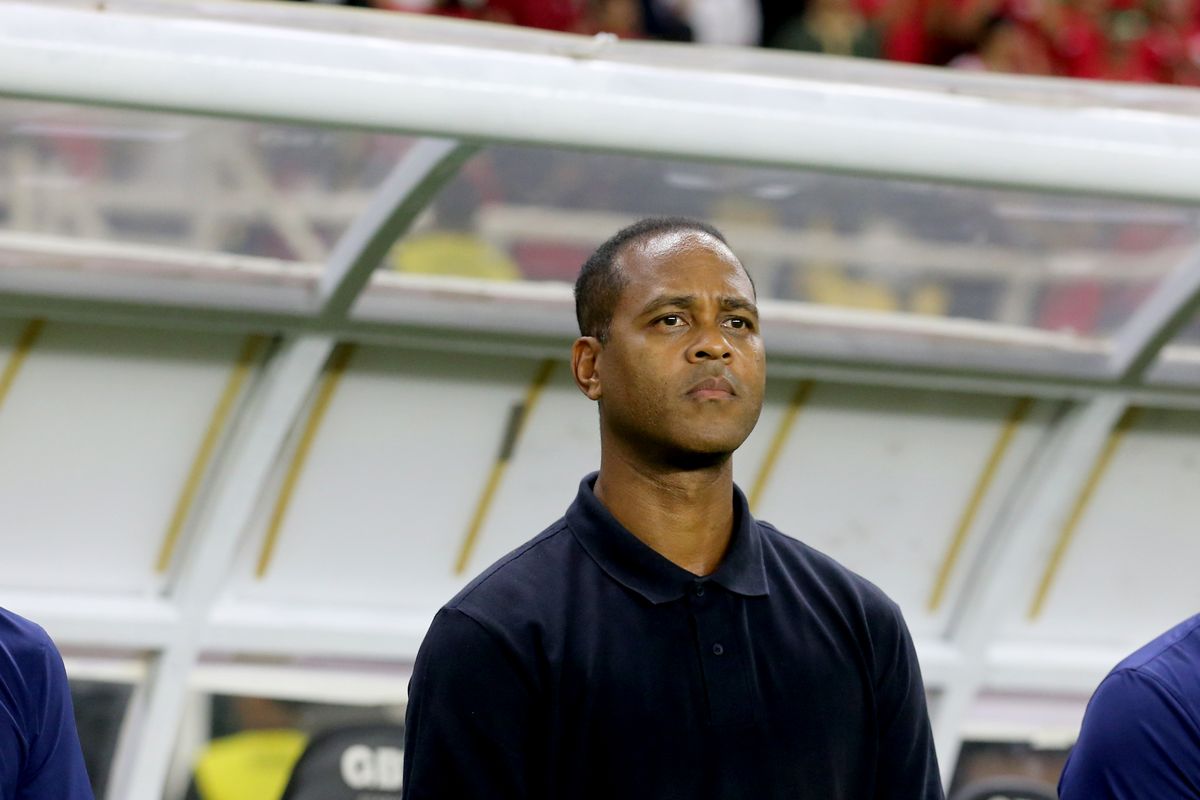 Patrick Kluivert Kehilangan Kepercayaan Pemain? Analisis Pengamat Ungkap Fakta Menarik
