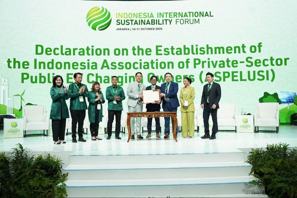 Dorong Peran Swasta dalam Pengembangan Ekosistem Kendaraan Listrik di Indonesia