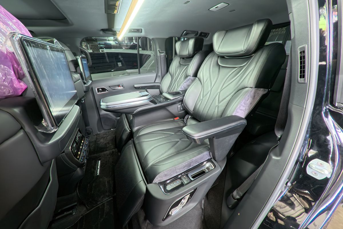 Tren Pilot Seat Mewah yang Wajib Dicoba!