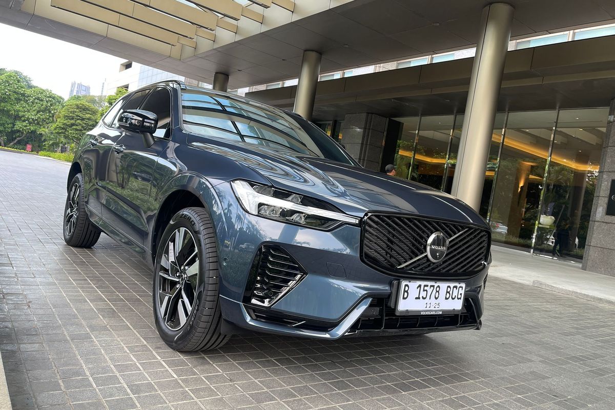 Pengalaman Pertama Mengendarai Volvo XC60 Mild Hybrid yang Elegan