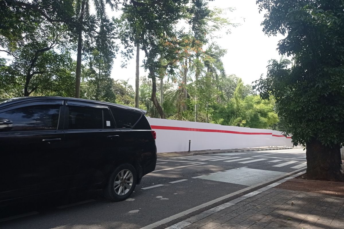 Jalan Barito Kini Lebih Rapi & Asri Setelah Kios Pedagang Dibongkar