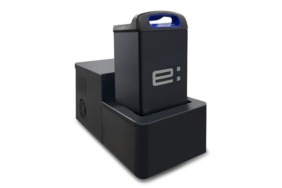 Baterai Motor Listrik Kini Bisa Jadi Power Bank Rumah Tangga!