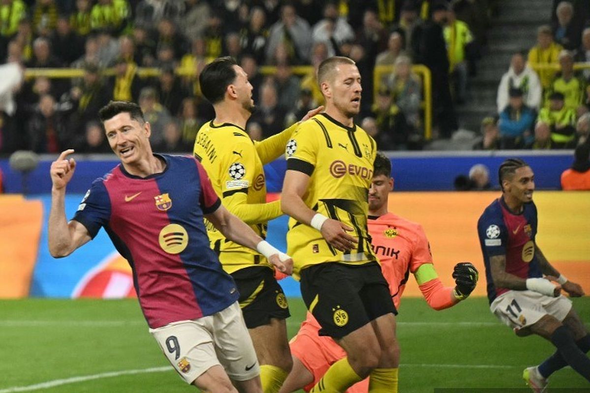 Robert Lewandowski Tak Pensiun, Agen Bantah Isu Akhir Musim