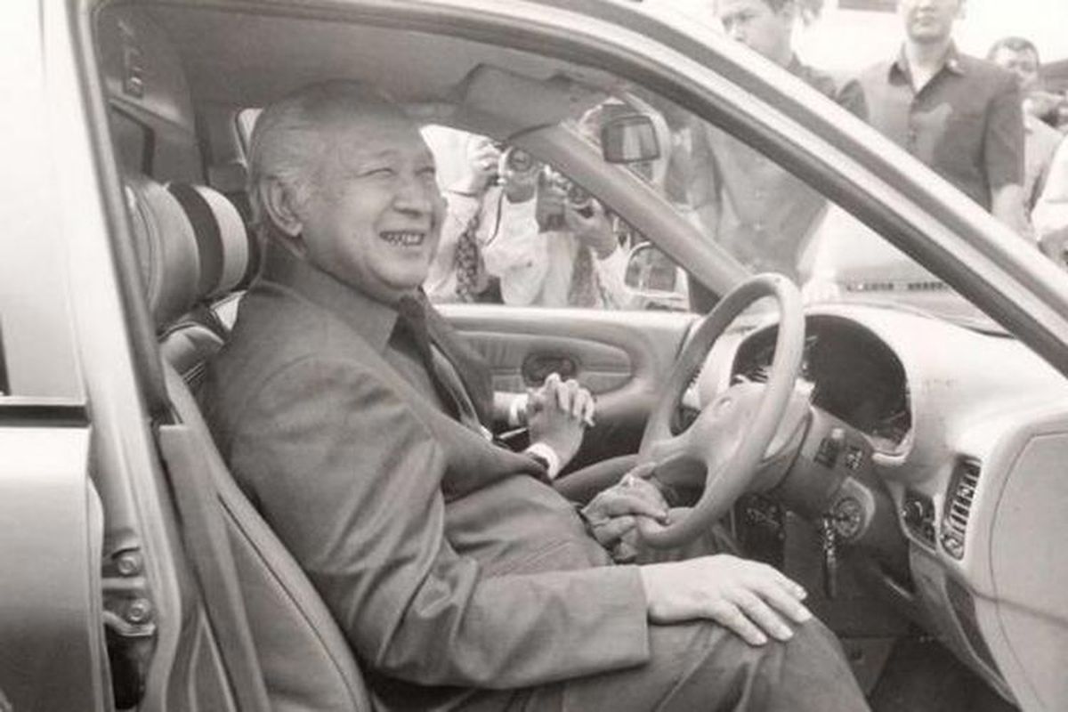 Gelar Pahlawan Nasional untuk Soeharto Picu Kecaman dari Aktivis