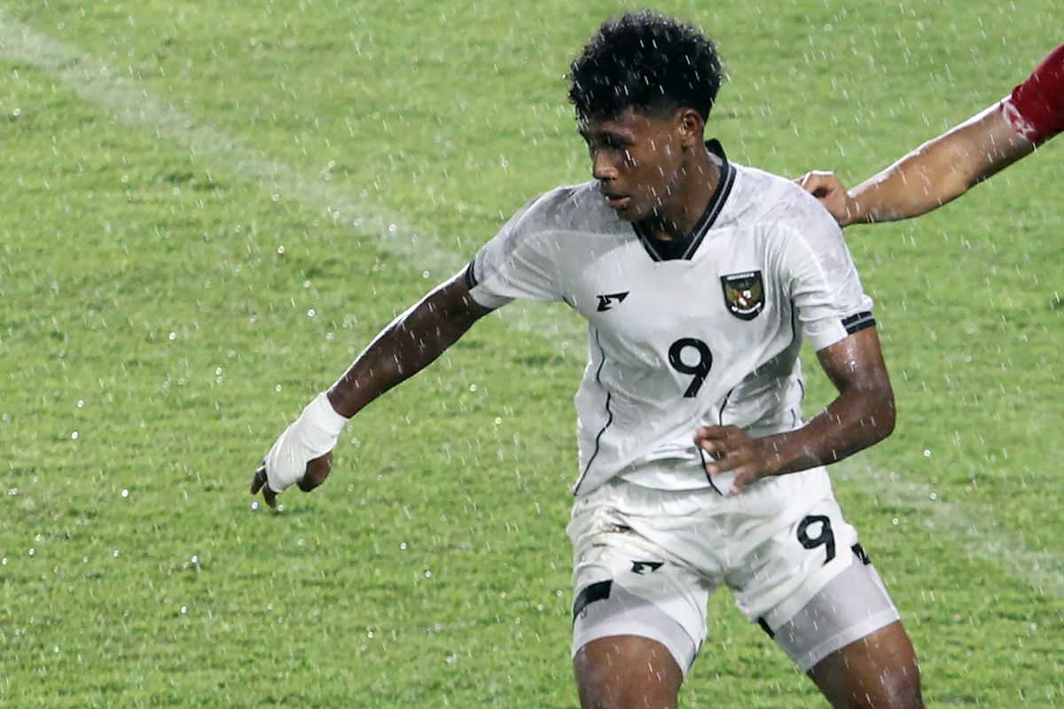 Fadly Alberto, Bintang Timnas U17 Indonesia yang Mencuri Perhatian FIFA dengan Visi Tajamnya