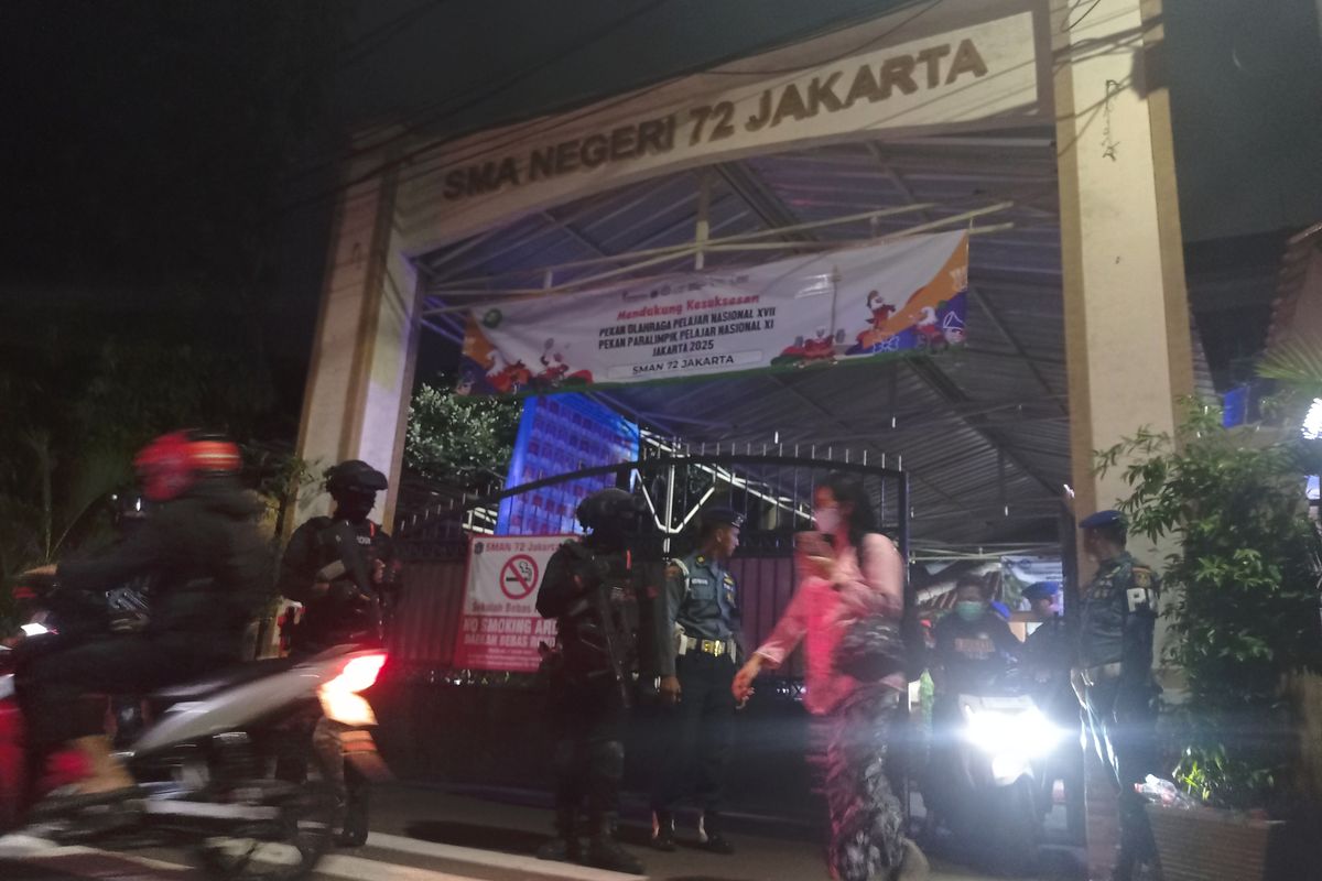 SMAN 72 Jakarta Masih Dikawal Polisi, Sejumlah Siswa Bertahan di Dalam – Update Terkini