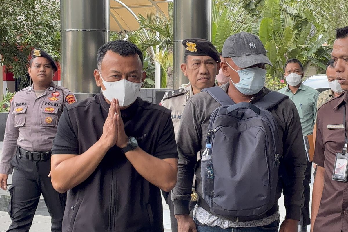 Transaksi Lewat Saudara dan Ipar Terungkap!