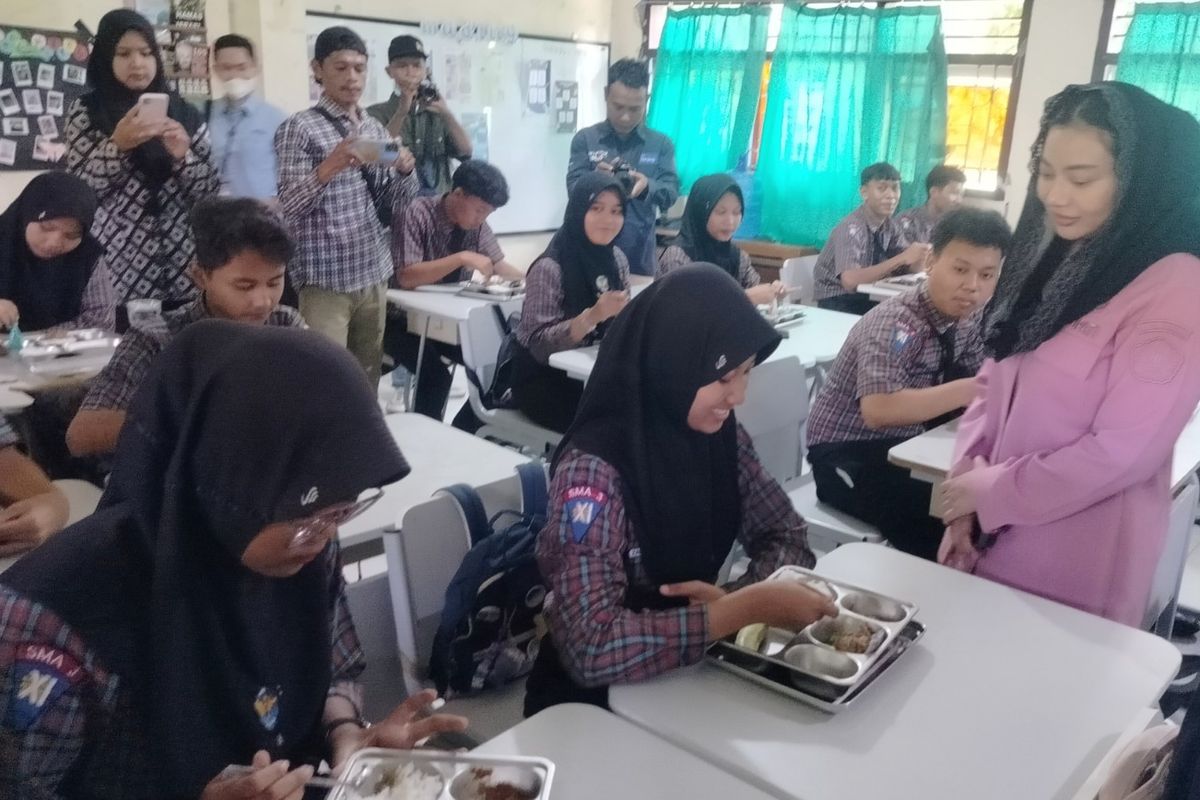 Makan Bergizi Gratis untuk 500.000 Warga, Begini Kisahnya!