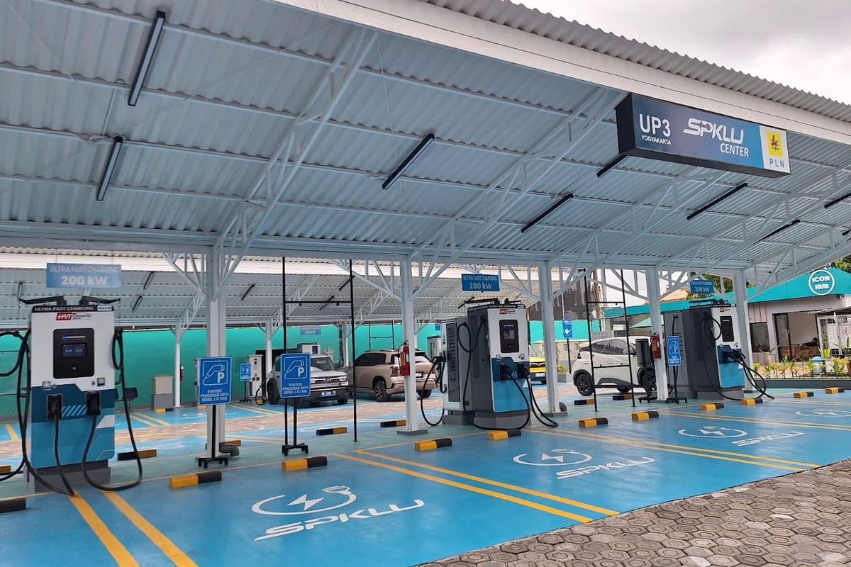 SPKLU Center Yogyakarta Resmi Beroperasi dengan 8 Unit Ultra Fast Charger Tercepat