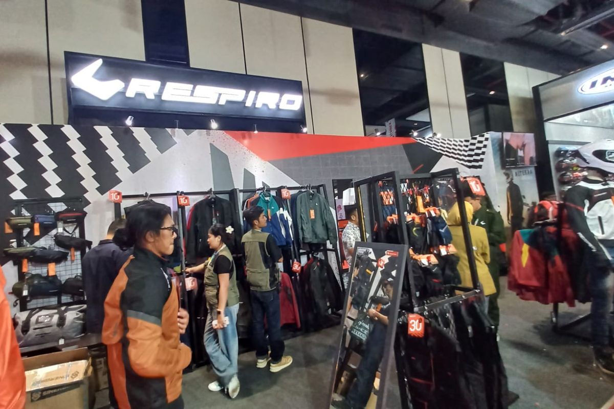 Jaket Touring Anti Hujan & Nyaman untuk Petualangan Tropis di Indonesia