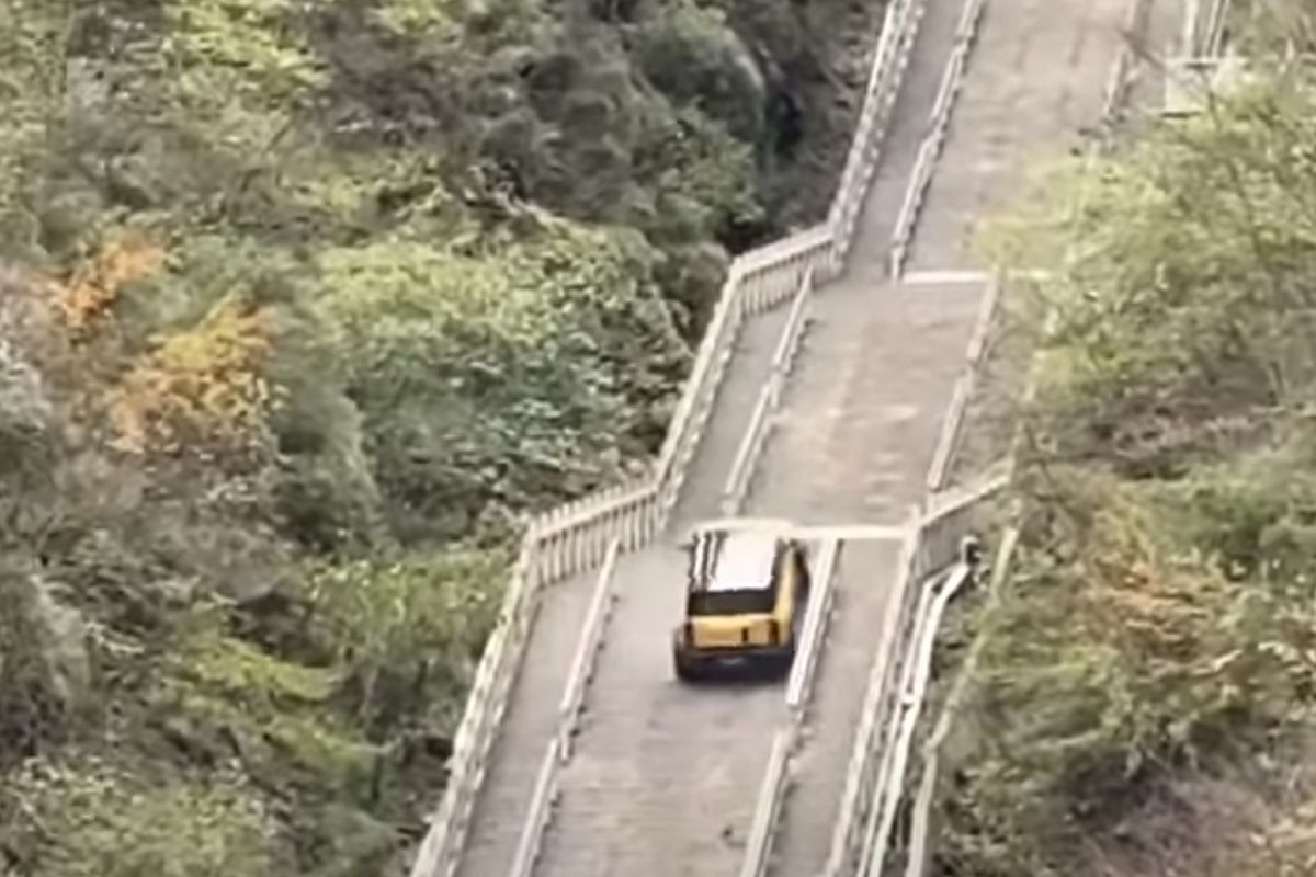 Mana Lebih Tangguh Taklukkan Heaven’s Gate?